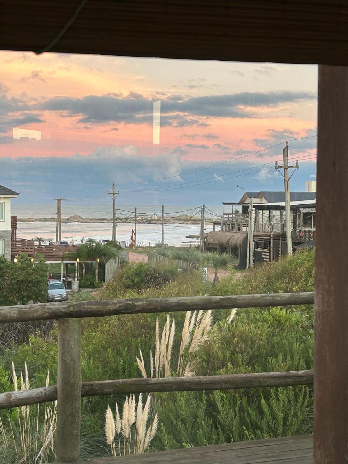 Oikos Villa Punta Del Diablo Esterno foto